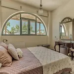 Granny\'S Cottage
